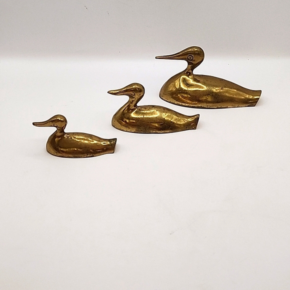Vintage MCM Brass Ducks 4" 3.25" & 2.5" - Picture 3 of 9